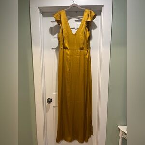 H&M gold/mustard sleeveless, flowing dress w side slits. New with tags. Size M.
